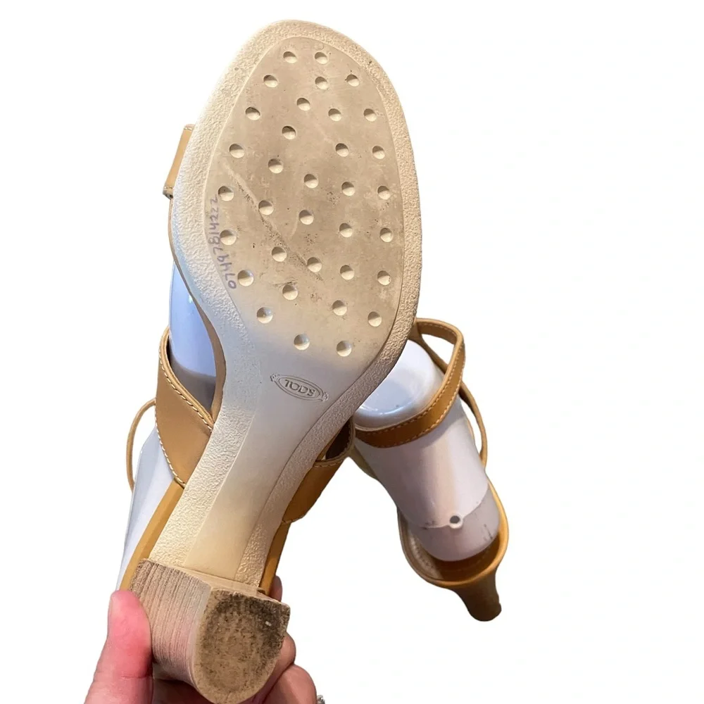 Tod's‎ Vachetta Leather Sophie Bikini Leather Sandal, Size 9, Light Wear